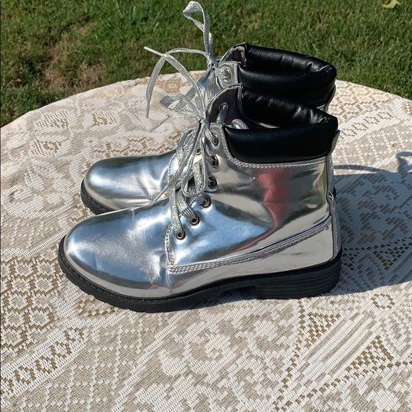 Yoki Silver Combat Boots Sz 8 - Picture 4 of 7
